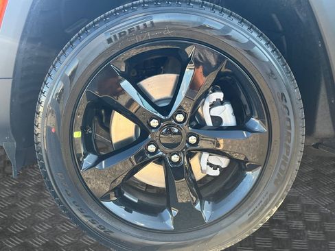 New 2025 Jeep Grand Cherokee L Limited image 23