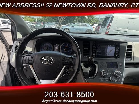 Used 2019 Toyota Sienna XLE Premium AWD/4WD image 16