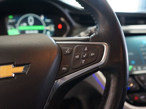 Used 2018 Chevrolet Bolt Premier w/ Driver Confidence II Package FWD image 34