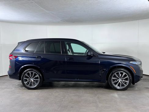 Used 2025 BMW X5 xDrive40i w/ M Sport Package AWD/4WD image 8