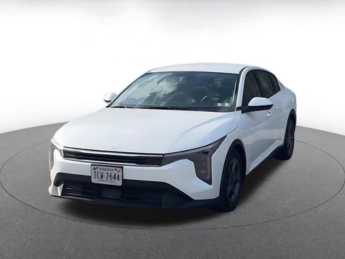 Used 2025 Kia K4 LXS image 7