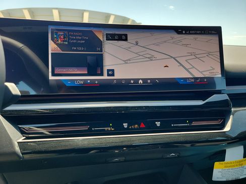 New 2026 BMW 530i w/ Premium Package RWD image 22