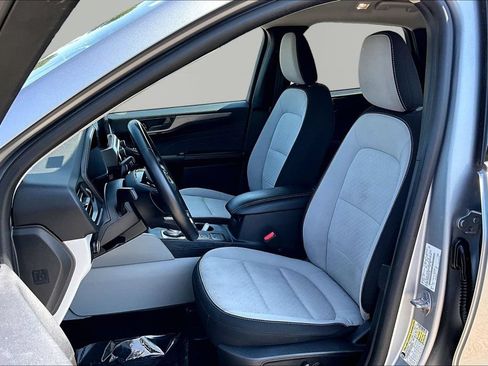 Certified 2024 Ford Escape Active w/ Cold Weather Package FWD image 25