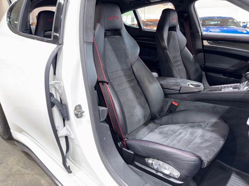 Used 2015 Porsche Panamera GTS image 67