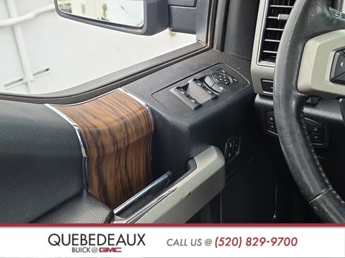 Used 2019 Ford F150 Lariat w/ Equipment Group 502A Luxury AWD/4WD image 30