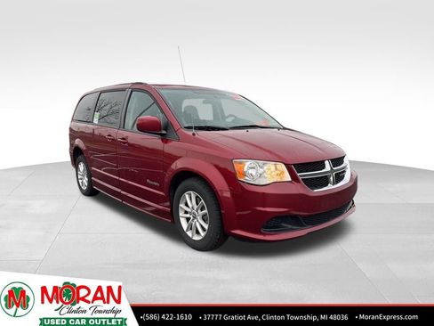Used 2015 Dodge Grand Caravan SXT image 7