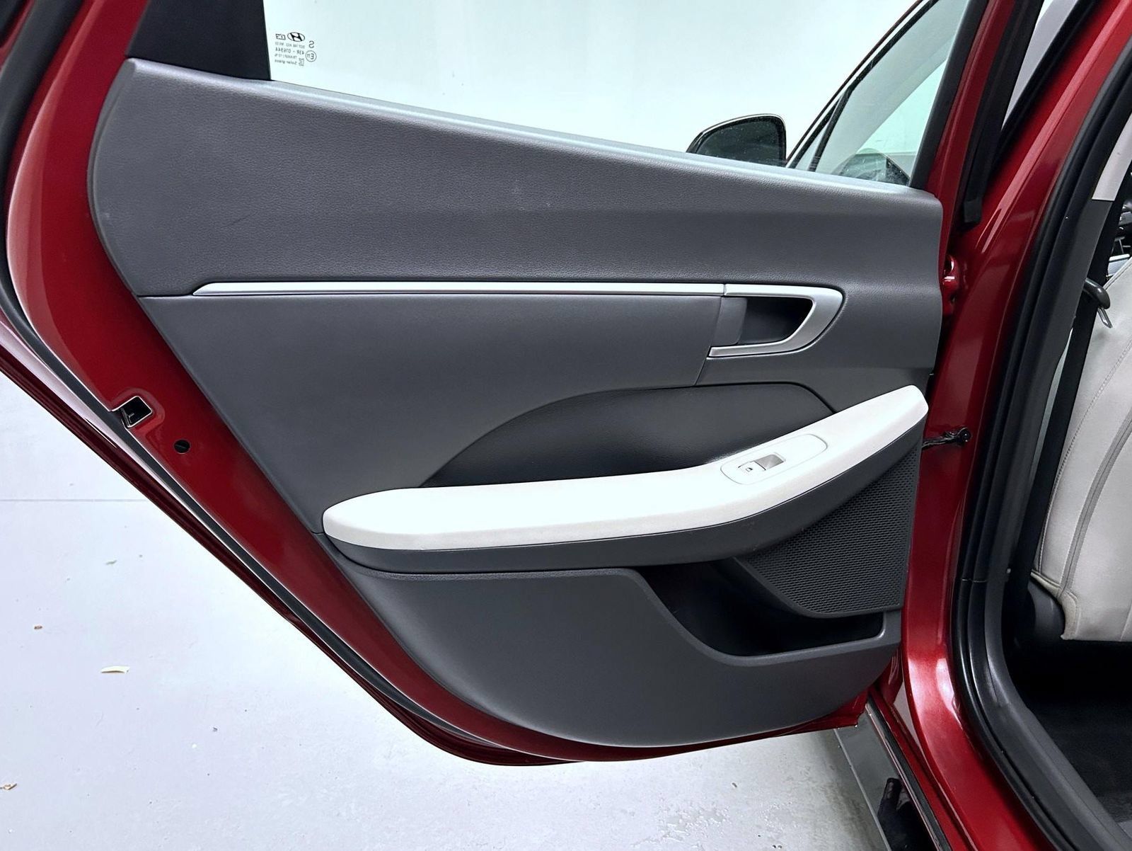 Used 2025 Hyundai Sonata SEL FWD image 20