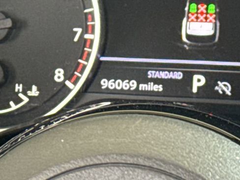 Used 2022 Nissan Pathfinder SV w/ Cargo Package FWD image 16