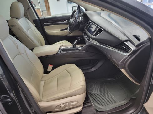 Used 2019 Buick Enclave Essence AWD/4WD image 14