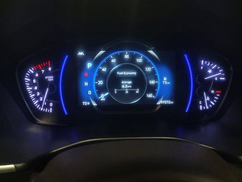 Used 2019 Hyundai Santa Fe AWD image 23