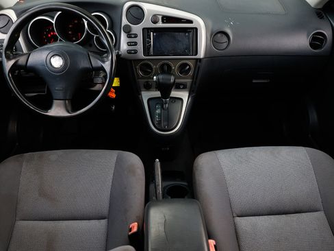 Used 2005 Toyota Matrix XR image 2