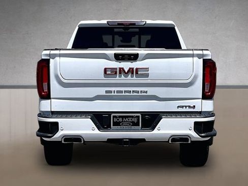 Used 2022 GMC Sierra 1500 AT4 w/ AT4 Premium Package AWD/4WD image 4