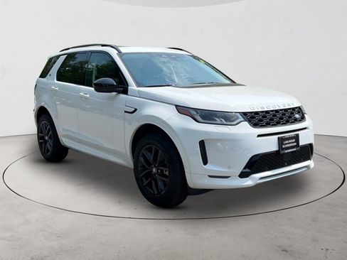 New 2025 Land Rover Discovery Sport S image 7