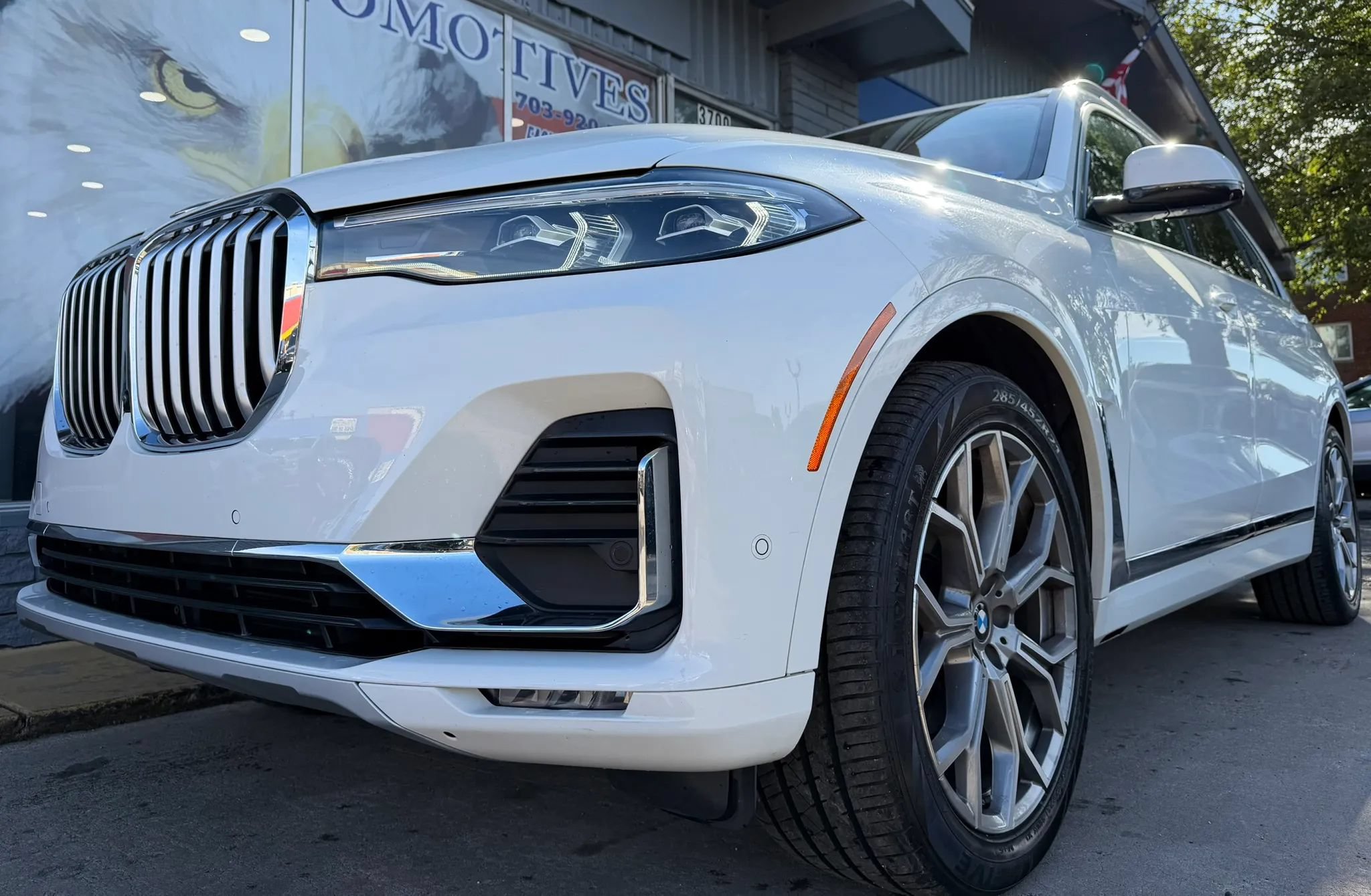Used 2022 BMW X7 xDrive40i w/ Cold Weather Package AWD/4WD image 7
