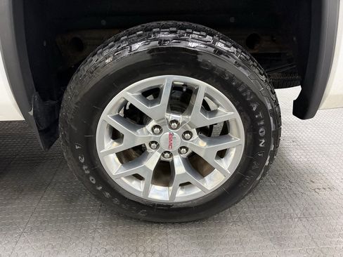 Used 2018 GMC Sierra 1500 SLT w/ SLT Premium Package image 11