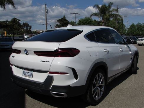 Used 2022 BMW X6 xDrive40i w/ Premium Package AWD/4WD image 8