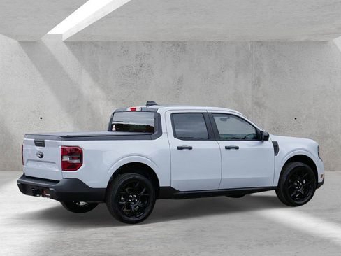 Certified 2025 Ford Maverick XLT w/ XLT Luxury Package AWD/4WD image 3