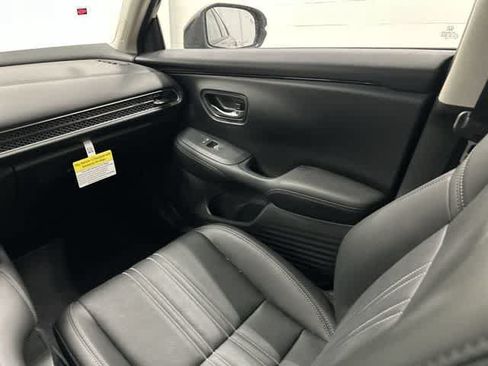 Used 2026 Honda HR-V EX-L image 13
