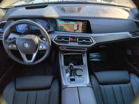 Used 2022 BMW X5 xDrive40i w/ Premium Package image 29