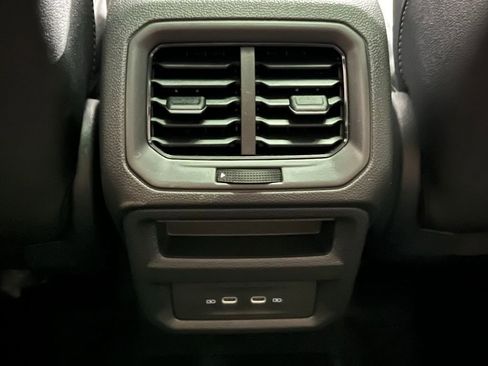 New 2026 Volkswagen Taos SEL AWD/4WD image 11