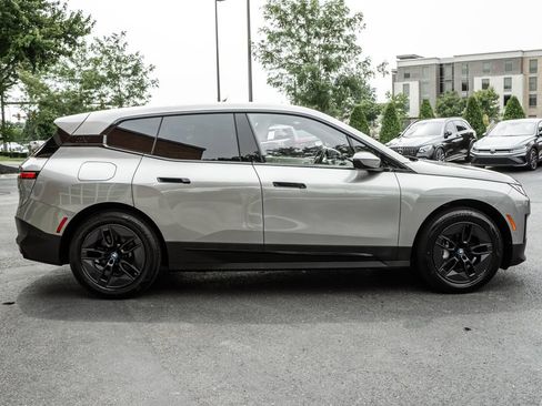 Used 2024 BMW iX xDrive50 w/ Premium Package AWD/4WD image 3