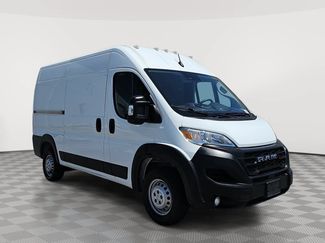 Used 2025 RAM ProMaster 2500 w/ Convenience Group FWD video 2