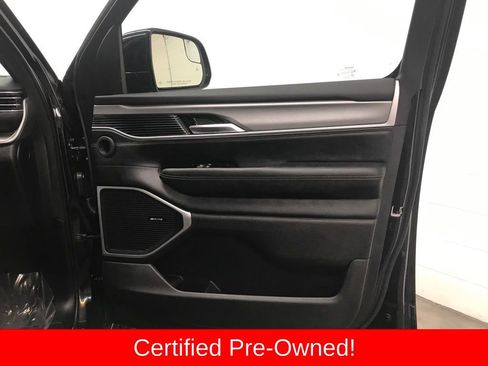 Certified 2025 Jeep Wagoneer Series II image 38