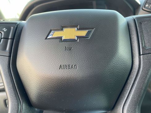 Used 2025 Chevrolet Silverado 2500 Custom w/ Custom Value Package image 16