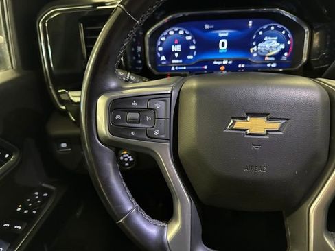 Used 2025 Chevrolet Silverado 2500 LTZ w/ Z71 Chrome Sport Edition AWD/4WD image 4