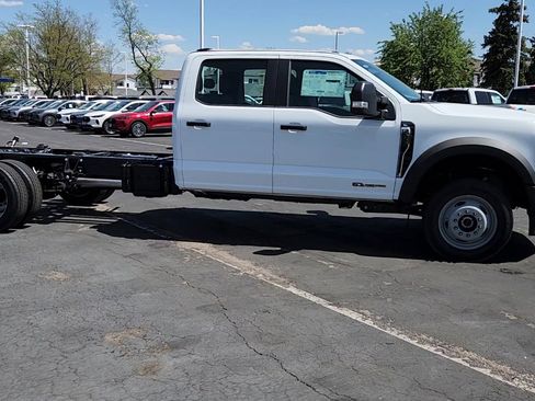 New 2025 Ford F550 4x4 Crew Cab Super Duty image 13