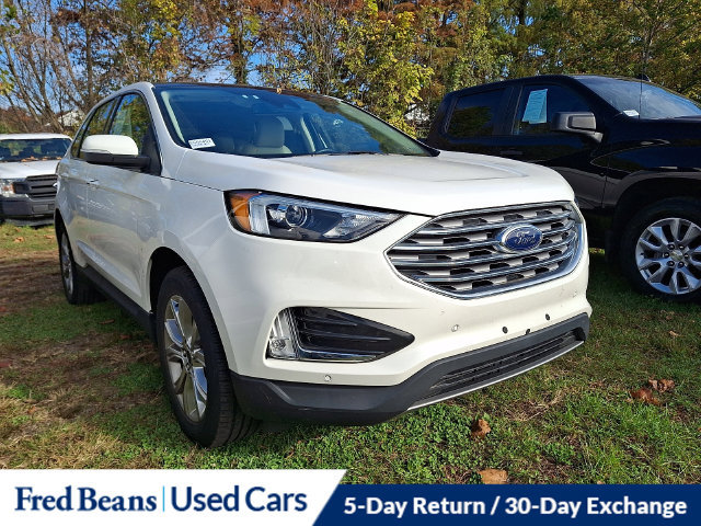 Used 2023 Ford Edge Titanium w/ Class II Trailer Tow Package AWD/4WD image 1