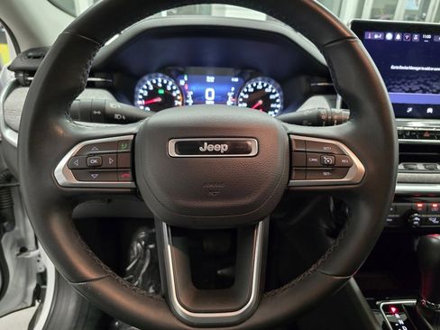 Certified 2022 Jeep Compass Latitude image 17