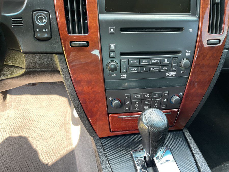 Used 2006 Cadillac STS V8 w/ Preferred Equipment Group RWD image 8