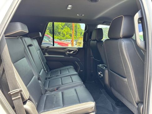 Used 2021 GMC Yukon SLT AWD/4WD image 13