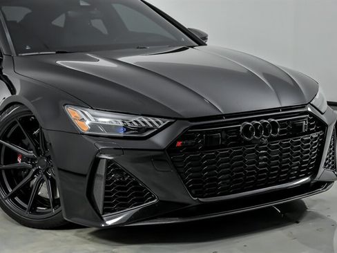 Used 2021 Audi RS 7 Sportback w/ Carbon Optic Package AWD/4WD image 3