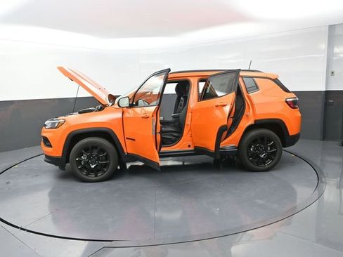 New 2026 Jeep Compass Latitude image 31