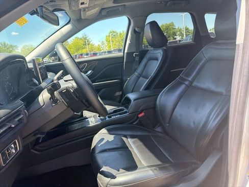 Used 2022 Lincoln Corsair AWD w/ Premium Package image 25