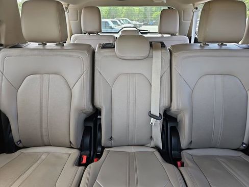 Used 2024 Ford Expedition Max Limited RWD image 28