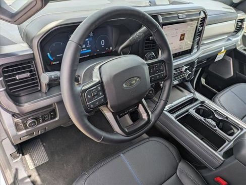 New 2026 Ford F250 Platinum AWD/4WD image 3