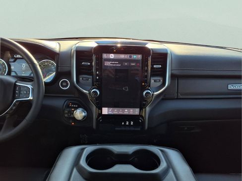 Used 2025 RAM 1500 Laramie image 15