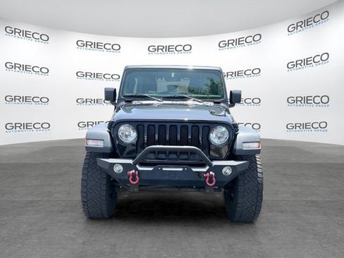 Used 2018 Jeep Wrangler Unlimited Sport S AWD/4WD image 2
