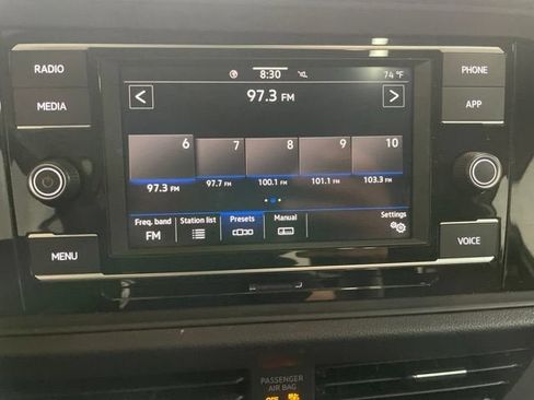 Certified 2023 Volkswagen Jetta SE w/ Panoramic Sunroof Package FWD image 20