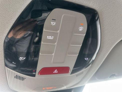 Used 2025 Kia K4 FWD image 29