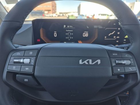 New 2026 Kia K4 EX image 18