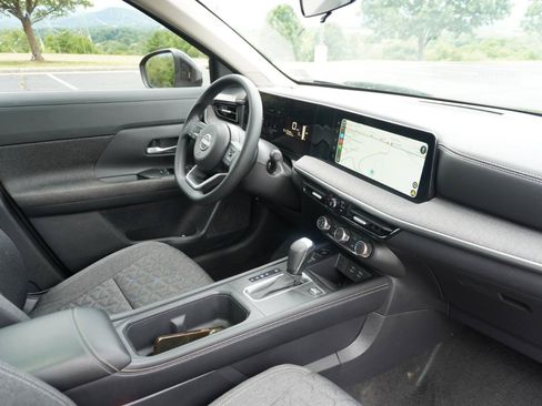 Used 2025 Nissan Kicks SV w/ SV Premium Package AWD/4WD image 22