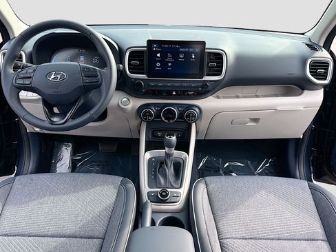 New 2026 Hyundai Venue SEL image 3
