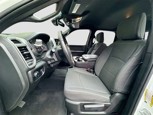 Used 2024 RAM 3500 Tradesman w/ Chrome Appearance Group image 13