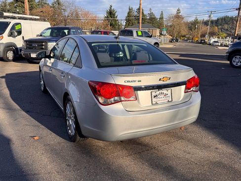 Used 2014 Chevrolet Cruze Eco image 10