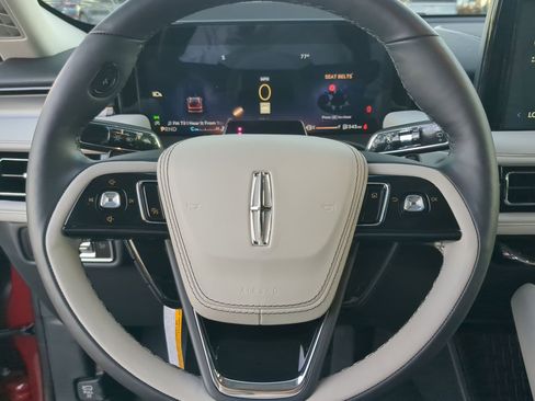 New 2026 Lincoln Aviator 2WD image 13