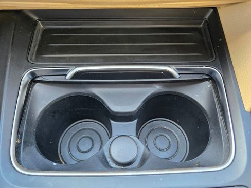 Used 2018 BMW 320i Sedan w/ Convenience Package image 29